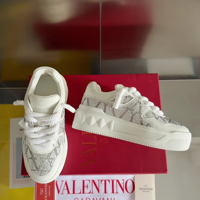 Men Women  𝑉*𝐴𝐿𝐸𝑁𝑇𝐼𝑁𝑂 Top Sneakers  6CM