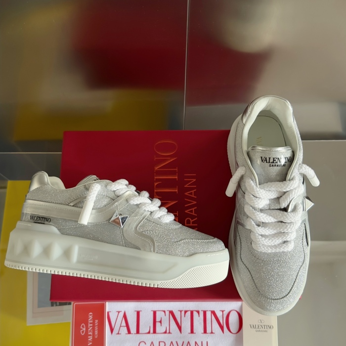 Men Women  𝑉*𝐴𝐿𝐸𝑁𝑇𝐼𝑁𝑂 Top Sneakers  6CM