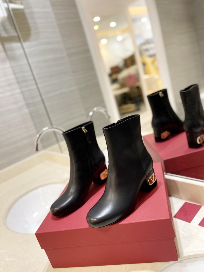 Women V*alentino Top Quality Boots 6CM
