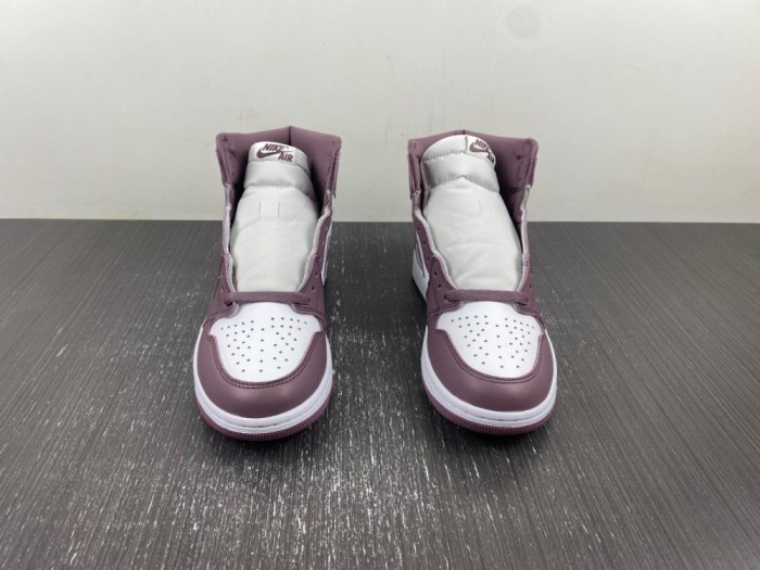 Air Jordan 1 High OG “Mauve”  DZ5485-105