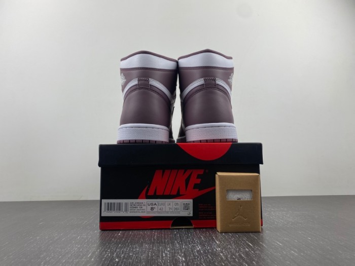 Air Jordan 1 High OG “Mauve”  DZ5485-105