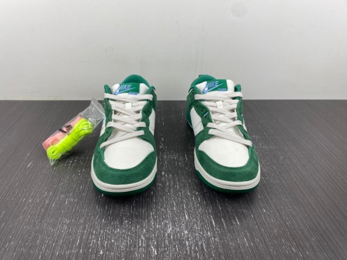 N*ike  Dunk Low  Disrupt   DH4402-001