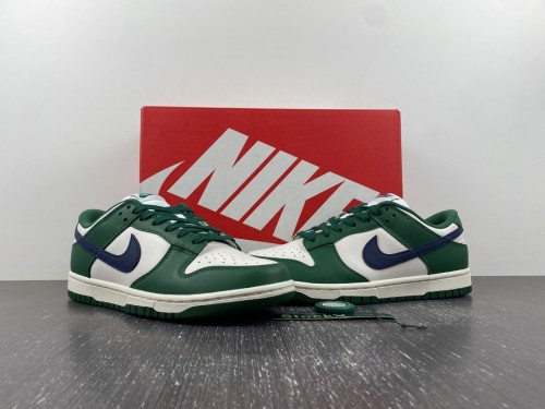 N*ike  S*B D*unk  top quality   Gorge Green  DD1503-300