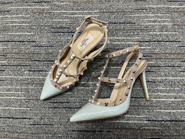 Women V*alentino Top Quality Sandals