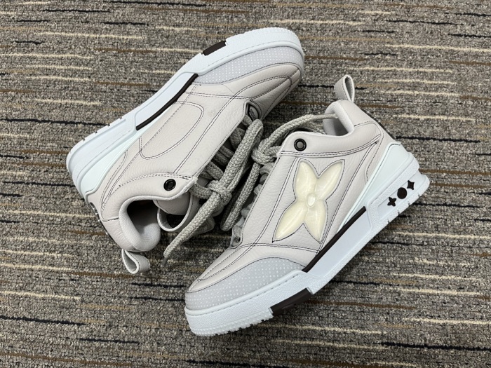 Men  L*ouis V*uitton Top Quality Sneakers