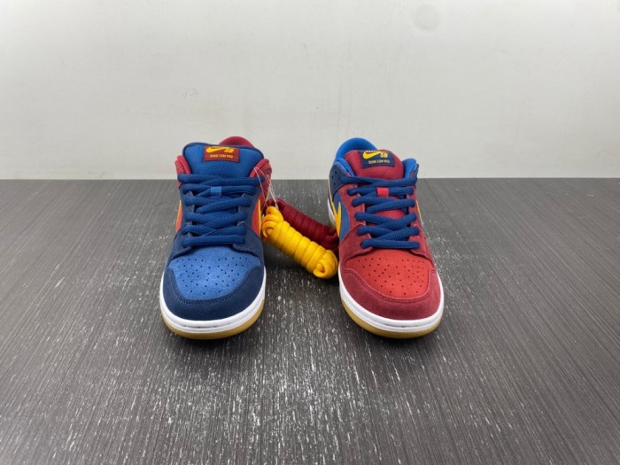 N*ike SB D*unk Low “Barcelona”   DJ0606-400