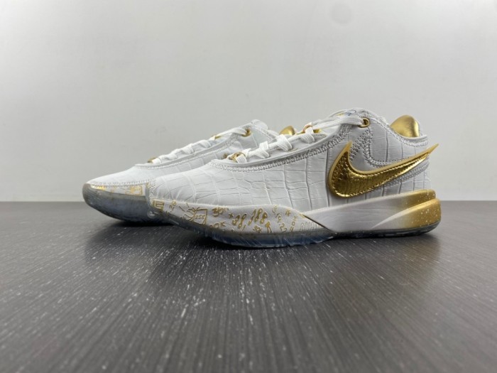 N*ike L*eBron 20  DJ5422-002