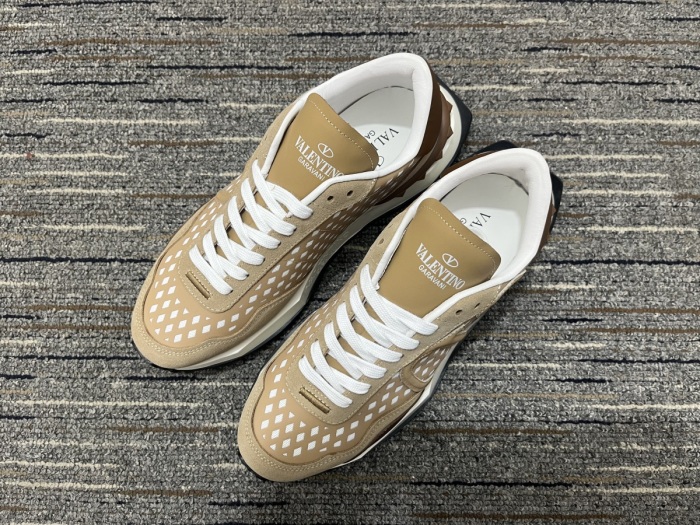 Men  𝑉*𝐴𝐿𝐸𝑁𝑇𝐼𝑁𝑂 Top Sneakers