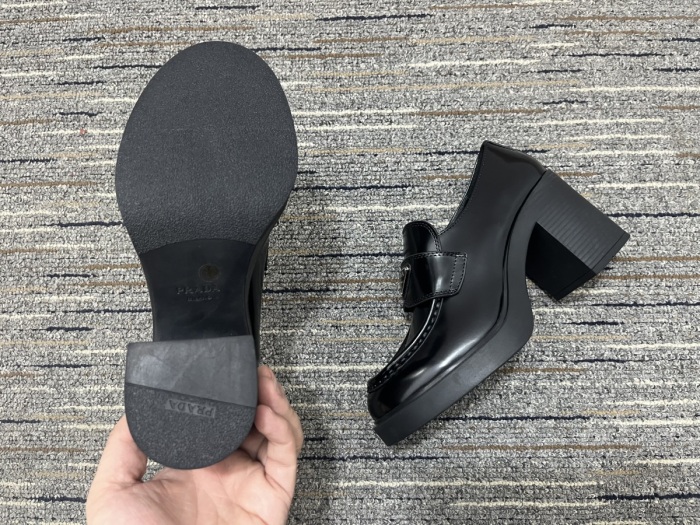 Women P*rada Top Quality Sandals