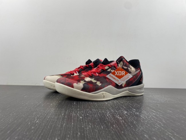 N*IKE  K*obe 8 System  Milk Snake   555035-601