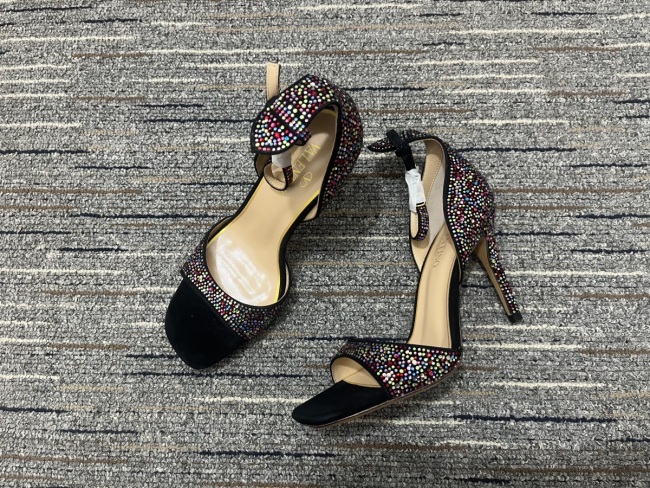 Women V*alentino Top Quality Sandals