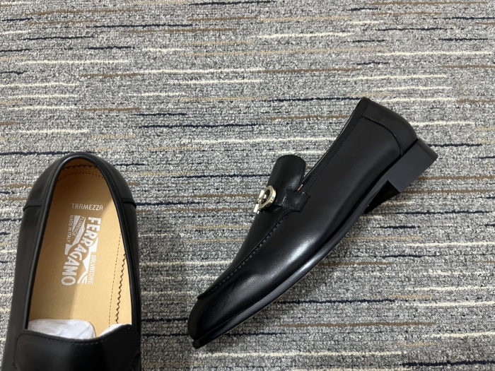 *Salvatore F*erragamo Loafer