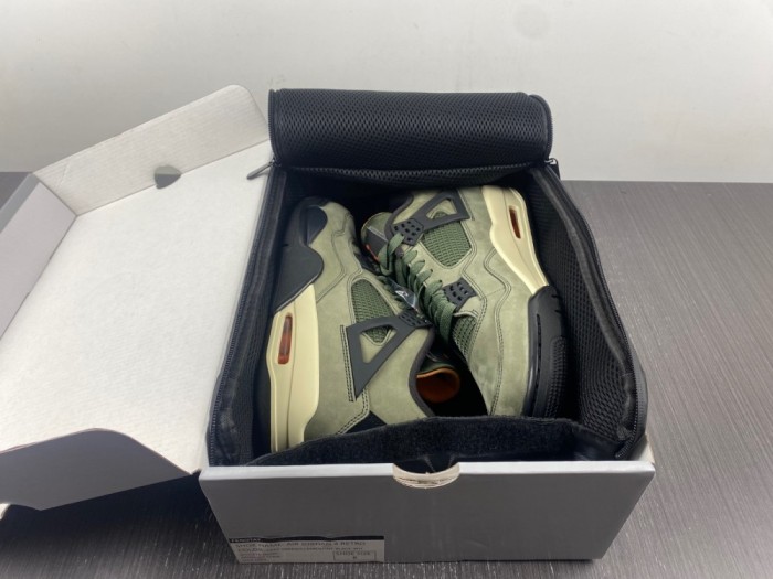 AIR JORDAN 4 RETRO