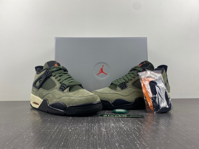 AIR JORDAN 4 RETRO