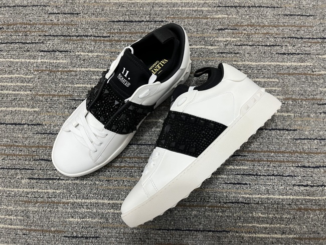 Men Women 𝑉*𝐴𝐿𝐸𝑁𝑇𝐼𝑁𝑂 Top Sneakers