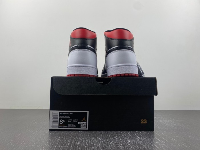 A*IR J*ORDAN 1 MID  DQ8426-106