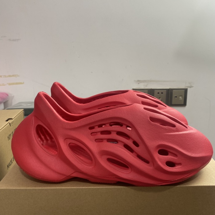 Yeezy Foam Runner CW3355