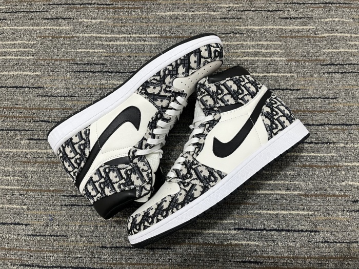 Men  C*hristian D*ior  Sneaker
