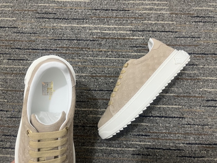 Women L*ouis V*uitton Top Sneakers