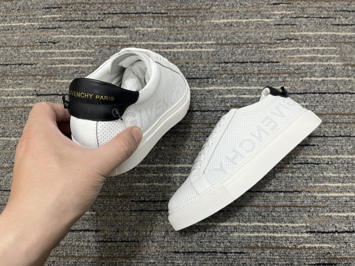 Men  G*venchy Top Quality Sneakers