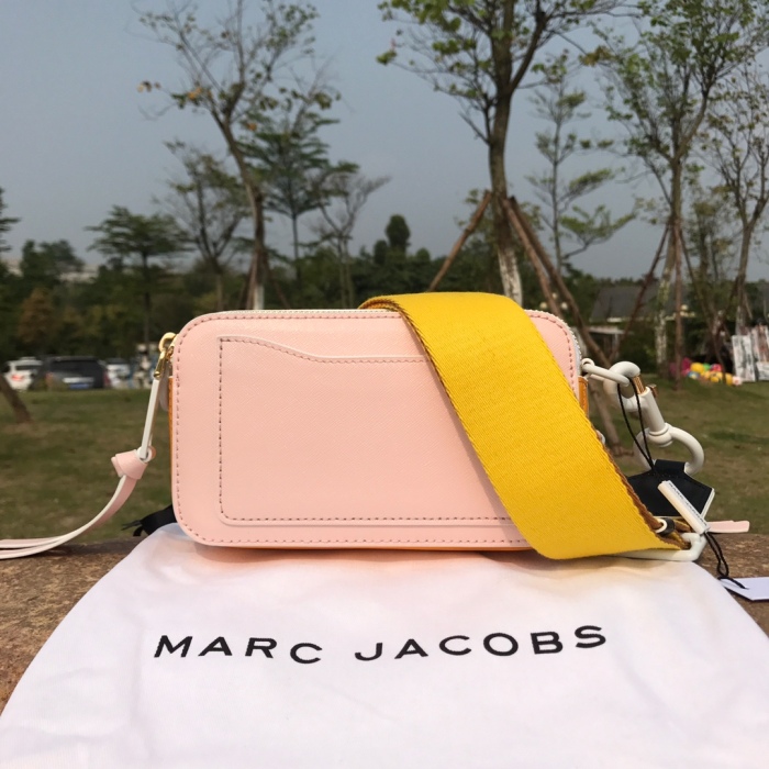 M*arc J*acobs Camera bag 19*12*6cm