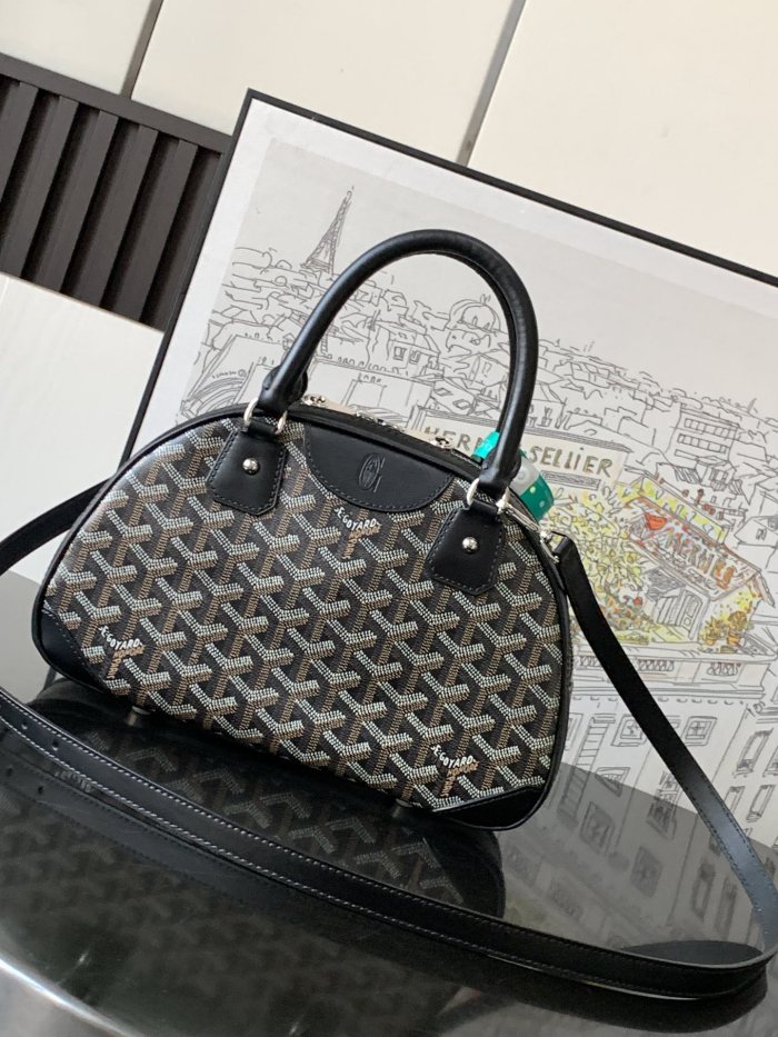 G*oyard   bag  27*27*8.5cm