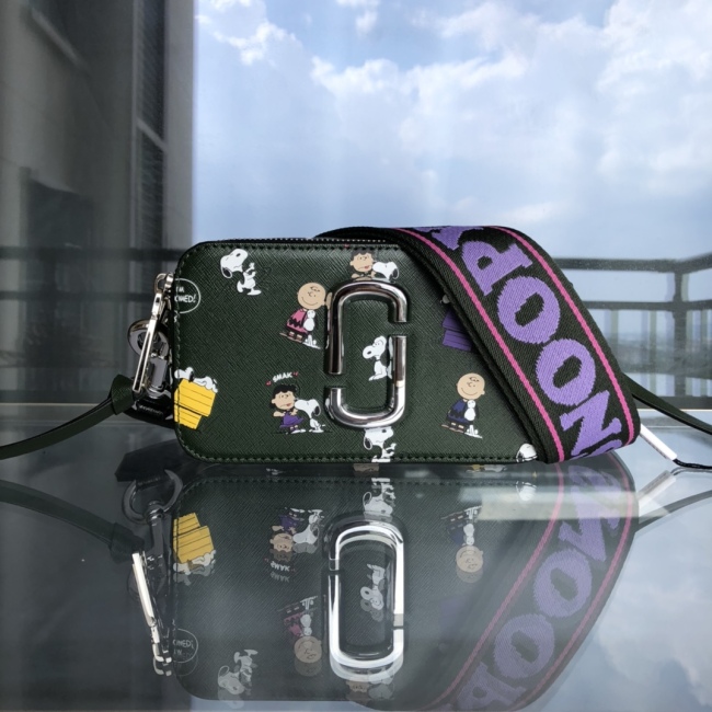 M*arc J*acobs Camera bag 19*12*6cm