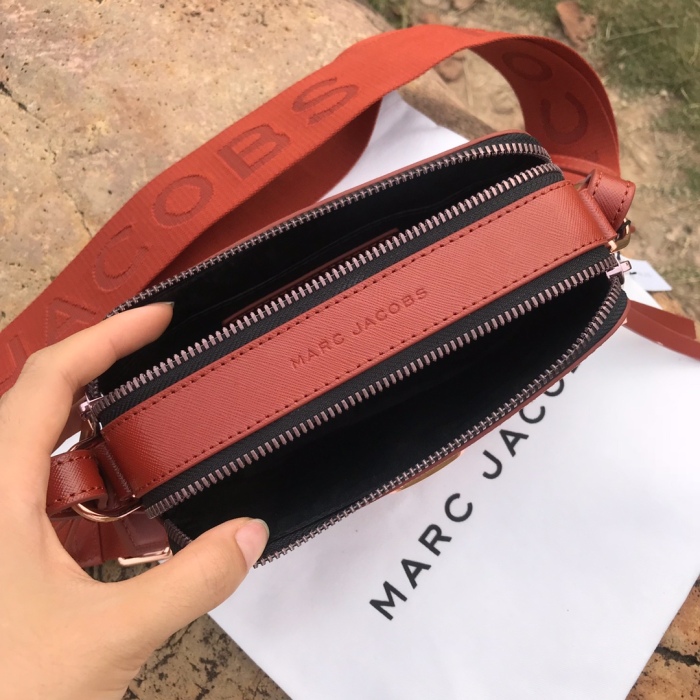 M*arc J*acobs Camera bag 19*12*6cm