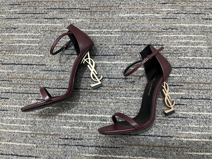 Women Y*SL Top Pumps