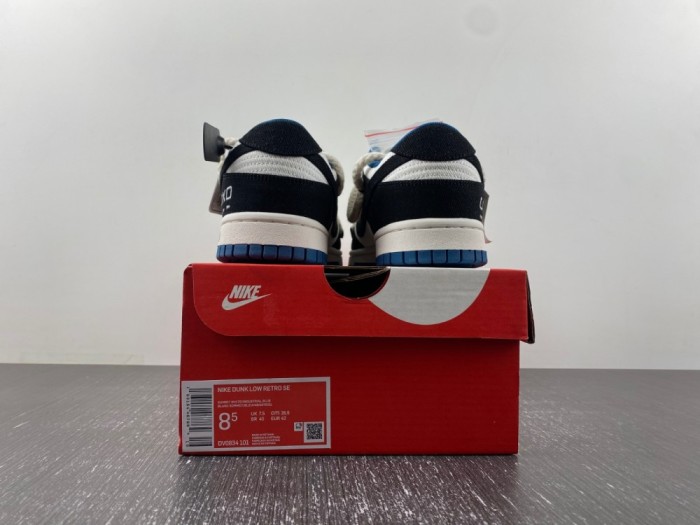 N*ike D*unk Low Retro DV0834-101