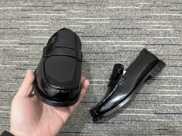 Men L*ouis V*uitton Top Loafer