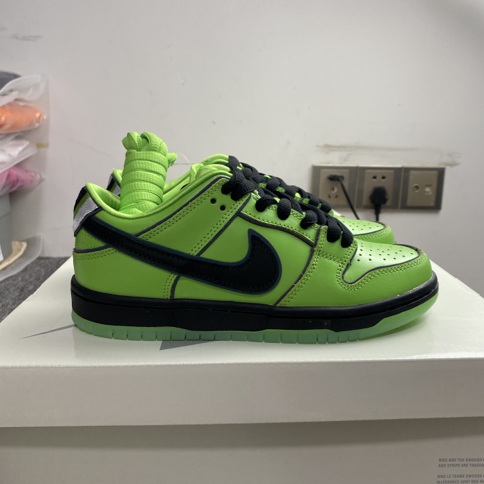 The P*owerpuff Girls x N*ike S*B D*unk Low FZ8319-300