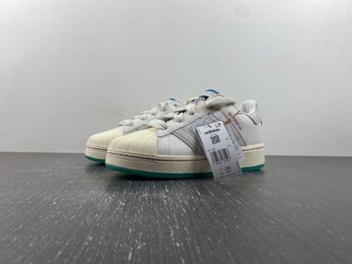 A*didas top sneakers ID1140
