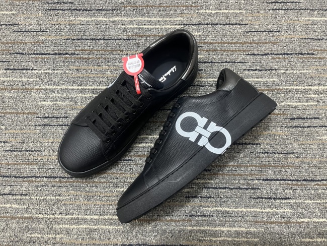 Men D*G Top Sneaker