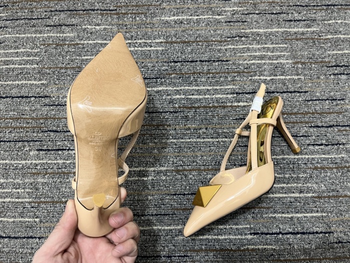 Women V*alentino Top Quality Sandals