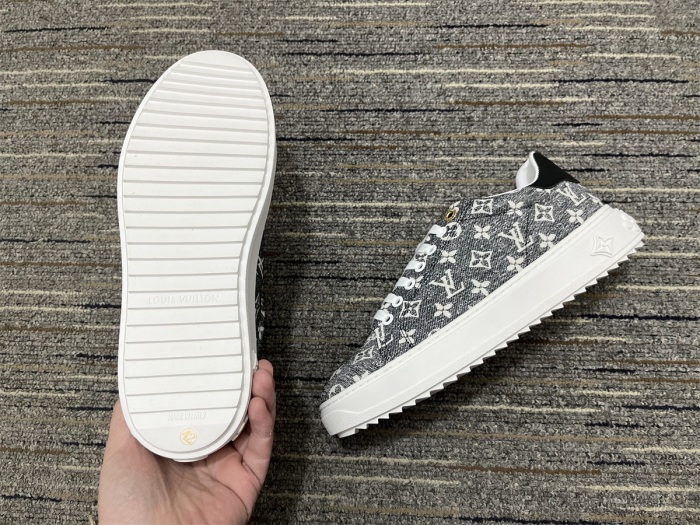Women L*ouis V*uitton Top Sneakers