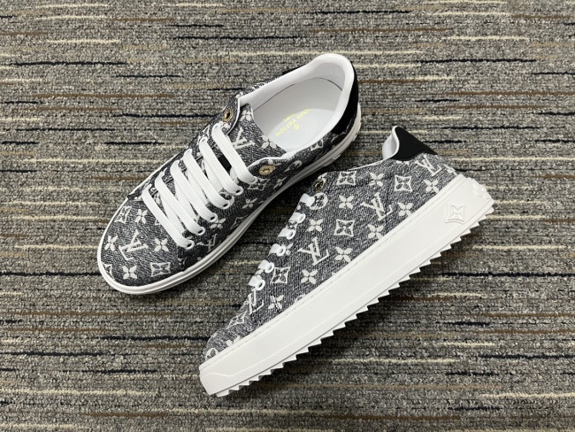 Women L*ouis V*uitton Top Sneakers