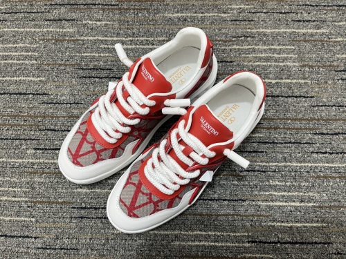 Men Women  𝑉*𝐴𝐿𝐸𝑁𝑇𝐼𝑁𝑂 Top Sneakers