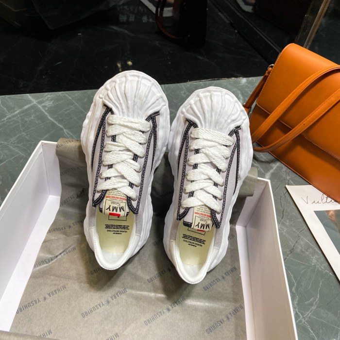 Men Women M*MY  Top Sneaker