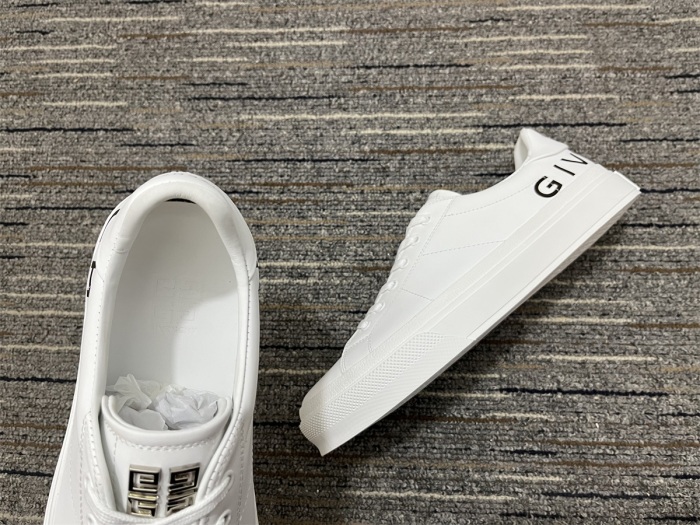 Men  G*venchy Top Quality Sneakers