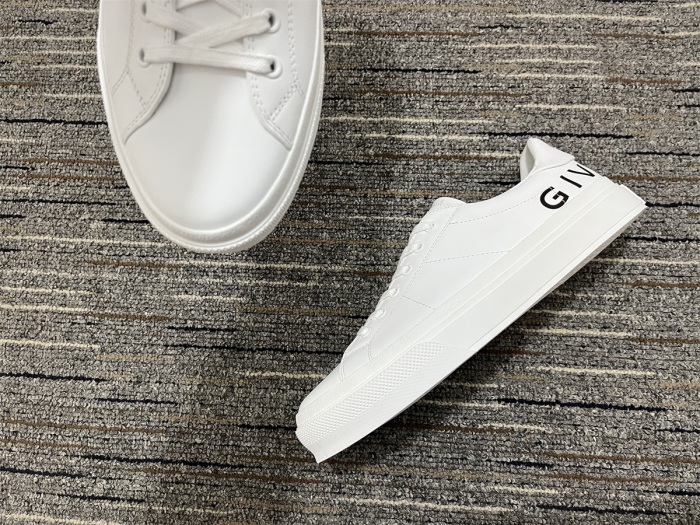 Men  G*venchy Top Quality Sneakers