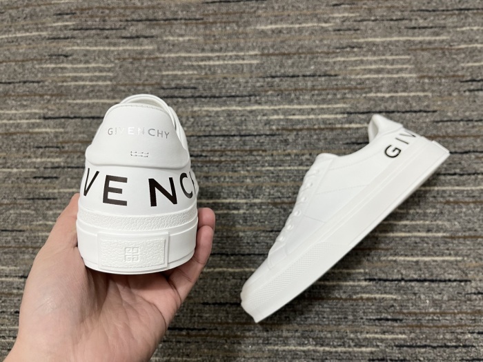 Men  G*venchy Top Quality Sneakers