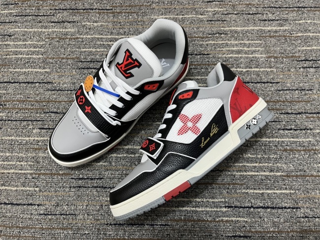 Men  L*ouis V*uitton Top Sneakers