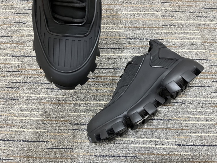 Men  P*rada Top Sneaker