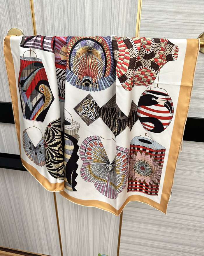 Scarf 90 x 90 CM
