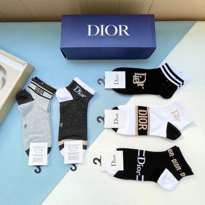 Socks 5 pairs