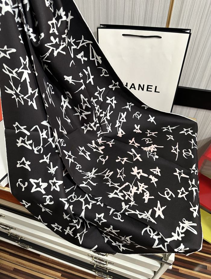 Scarf 90 x 90 CM