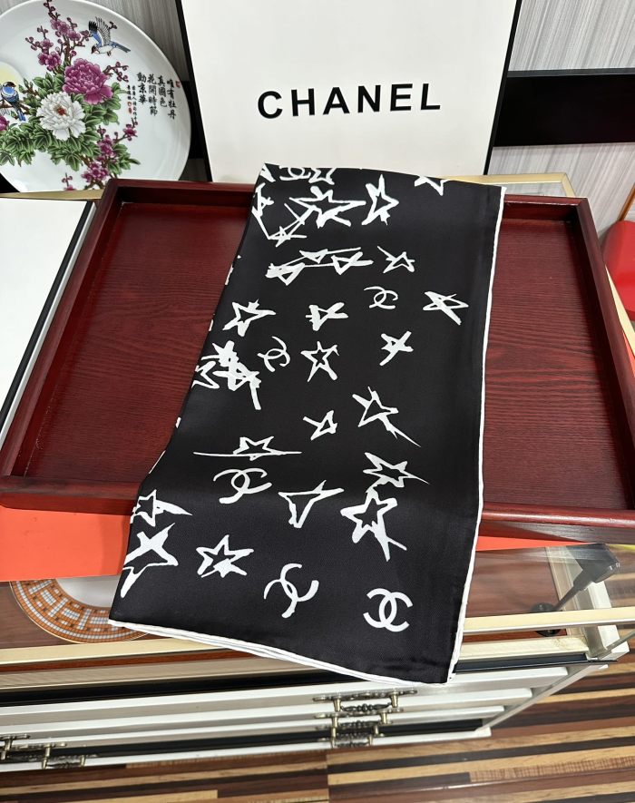 Scarf 90 x 90 CM