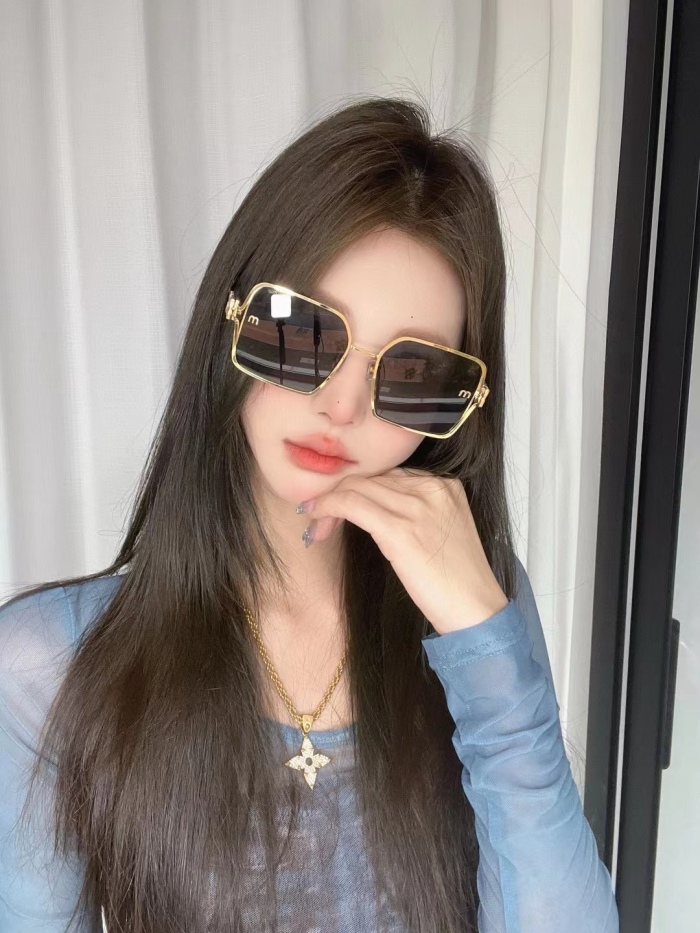 Top Quality M*iu M*iu Glasses