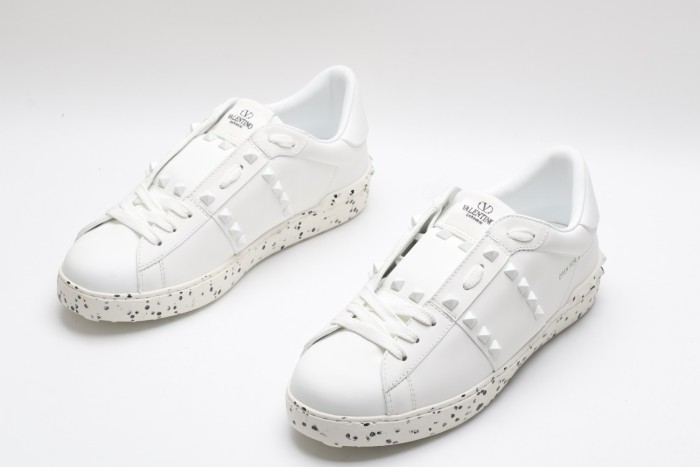 Men Women 𝑉*𝐴𝐿𝐸𝑁𝑇𝐼𝑁𝑂 Top Sneakers
